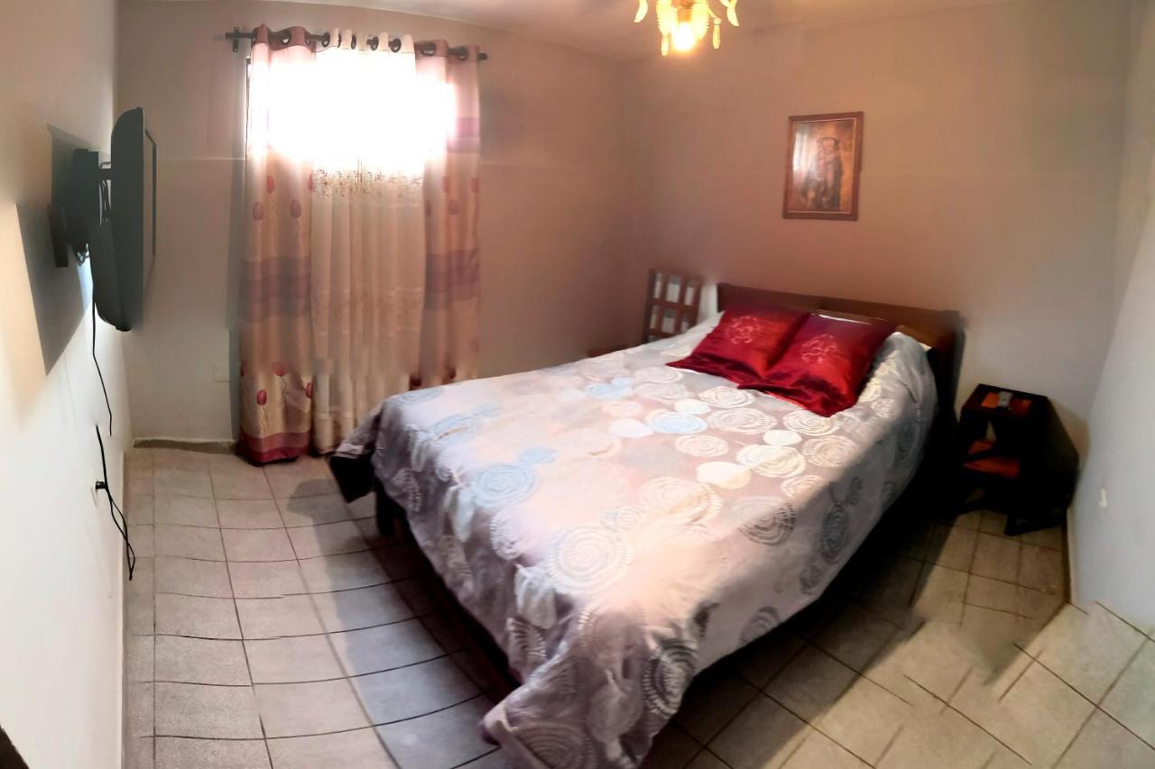 Casa Discreta Bed & Breakfast Cochabamba Ngoại thất bức ảnh