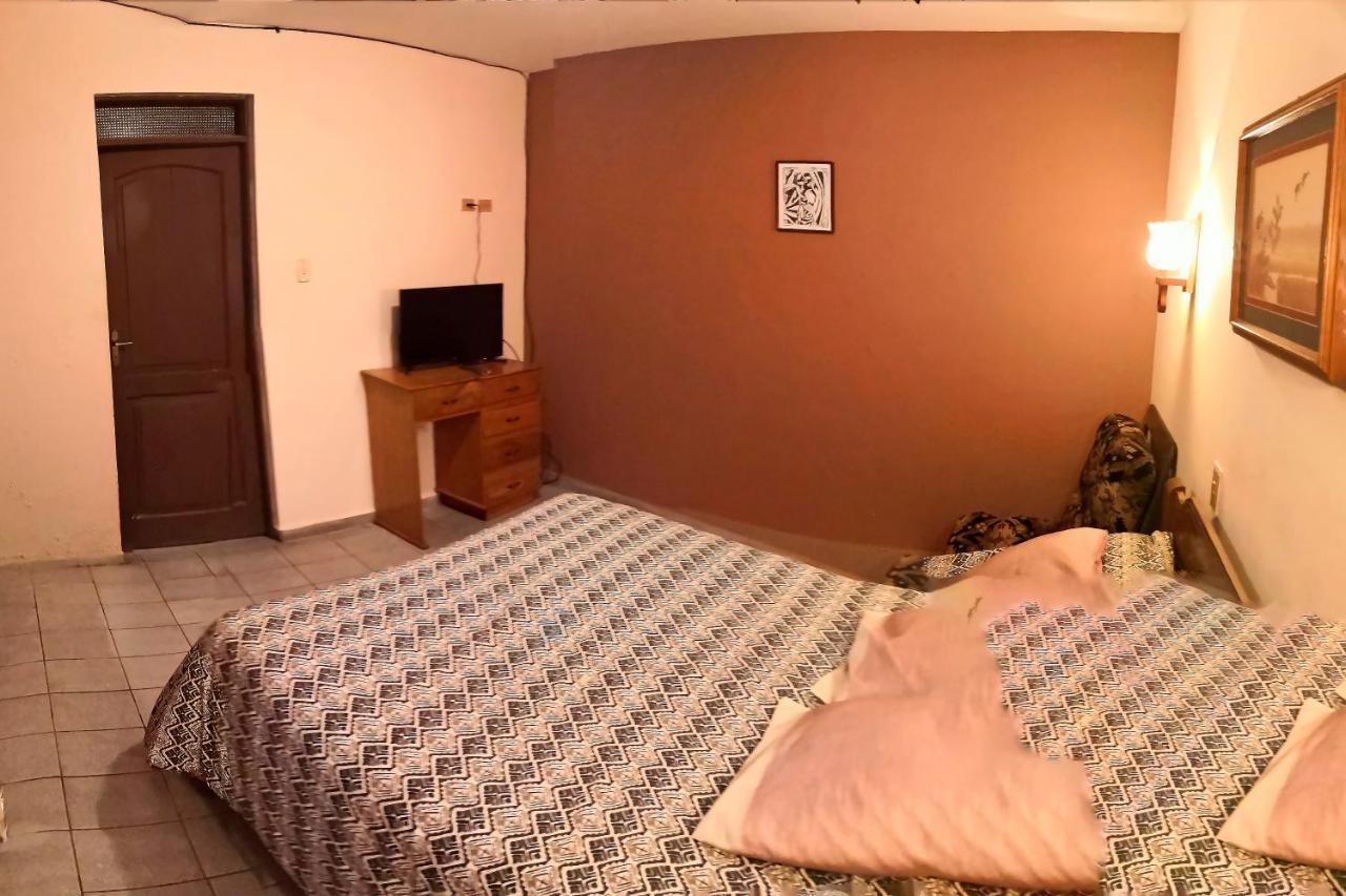 Casa Discreta Bed & Breakfast Cochabamba Ngoại thất bức ảnh