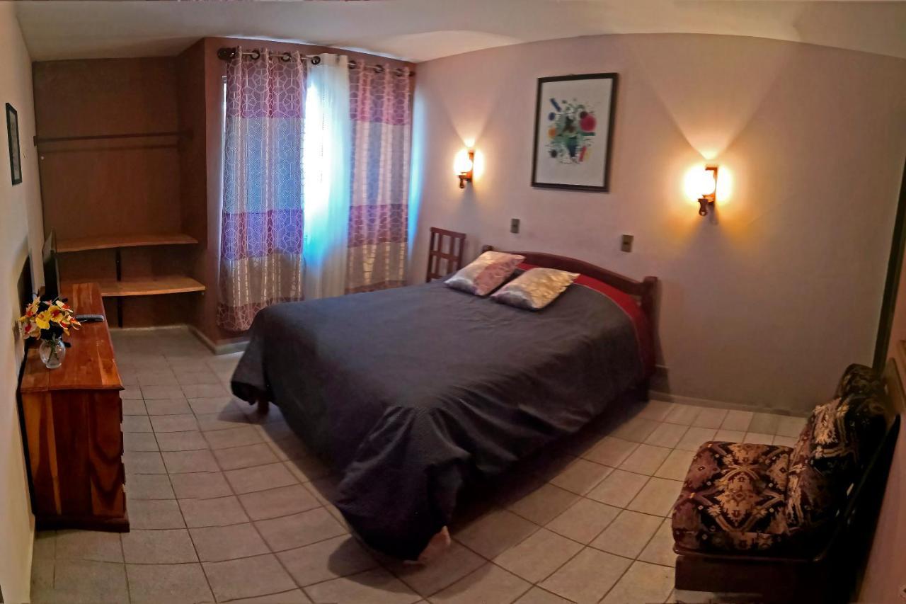 Casa Discreta Bed & Breakfast Cochabamba Ngoại thất bức ảnh