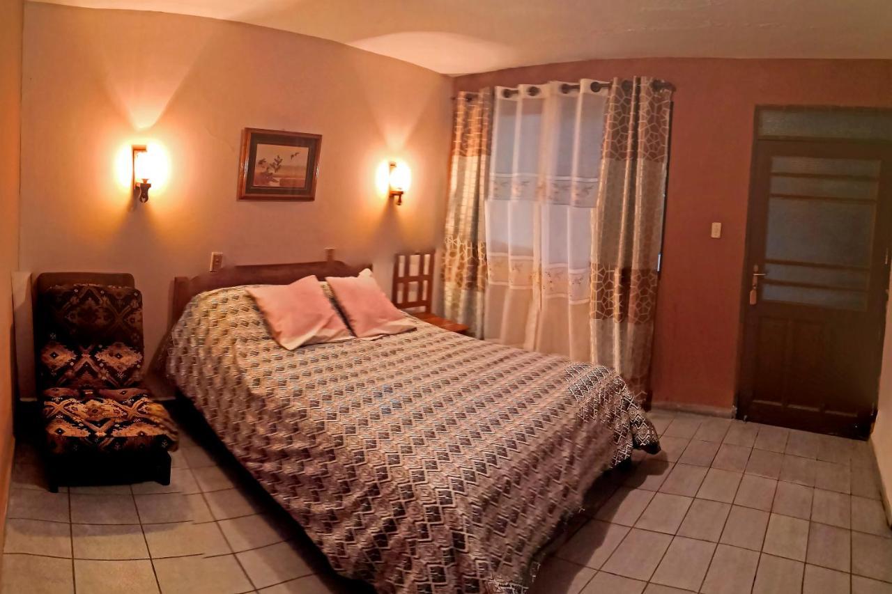 Casa Discreta Bed & Breakfast Cochabamba Ngoại thất bức ảnh